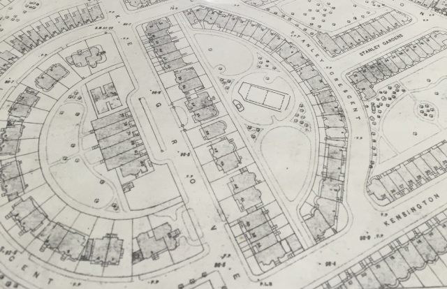 OS survey 1935 from revised 1893 . Corrected. Tennis court and garden hut.